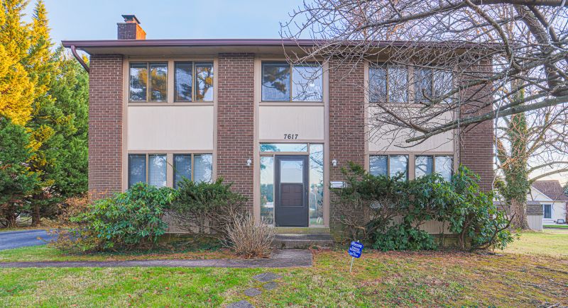 7617 seven mile lane